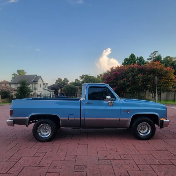 1987 Chevy R10 Silverado - Image 24