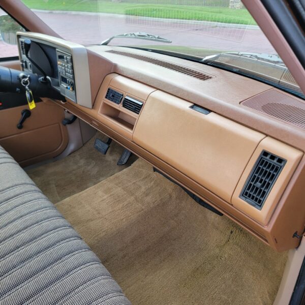 1989 Chevy C1500 Silverado - Image 4