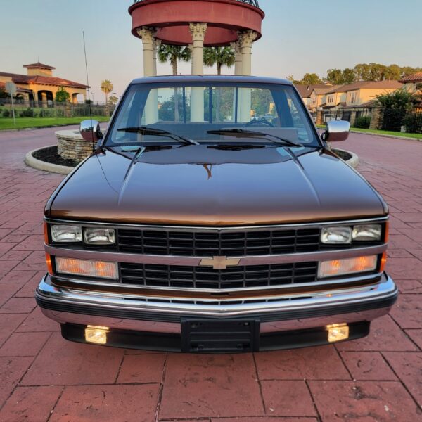 1989 Chevy C1500 Silverado - Image 10