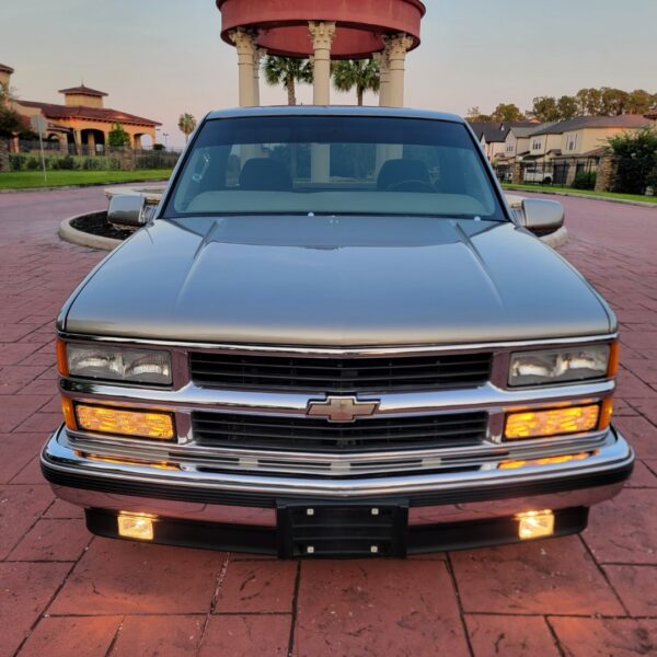 1998 Chevy C1500 Silverado - Image 9
