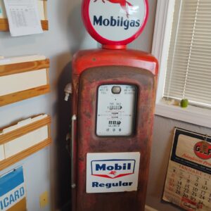 Mobilgas Gas Pump