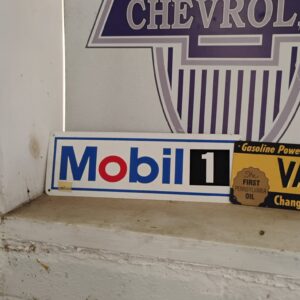 Mobil 1 Sign