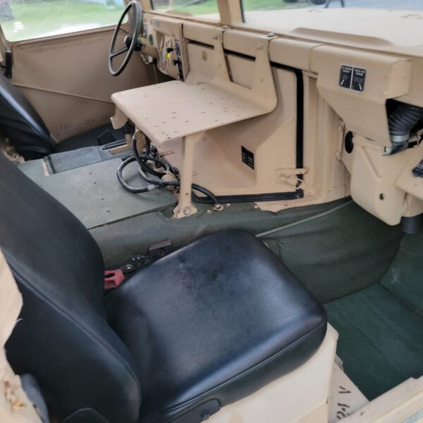 2009 AM General M998 - Image 10