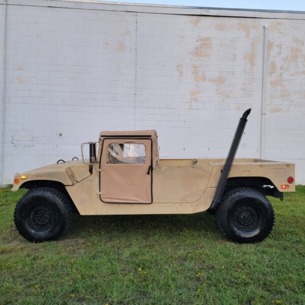 2009 AM General M998 - Image 16