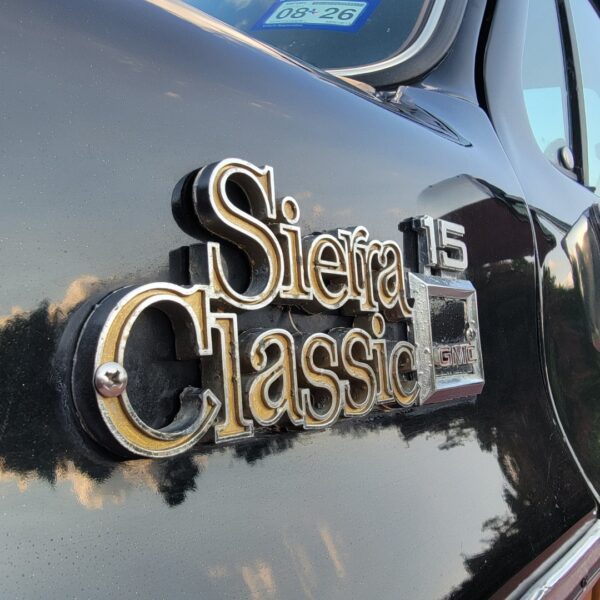 1975 GMC Sierra Classic C15 "Gentleman Jim" - Image 9