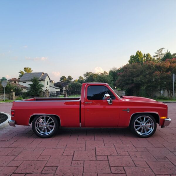 1985 Chevy C10 Silverado - Image 23