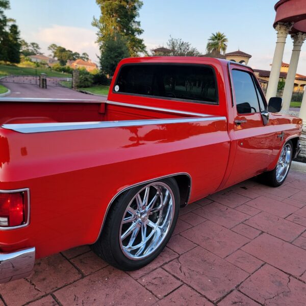 1985 Chevy C10 Silverado - Image 30