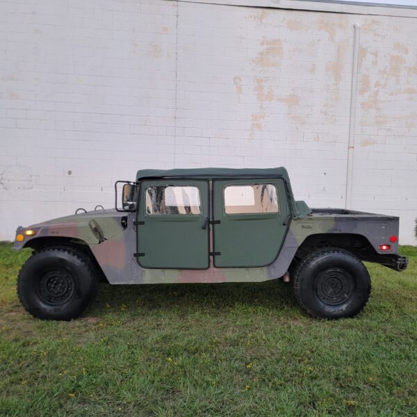 1986 AM General M998 - Image 16