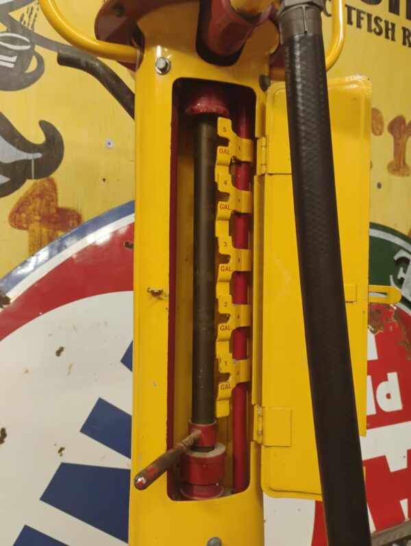 Shell Mae West Gas Pump - Image 3