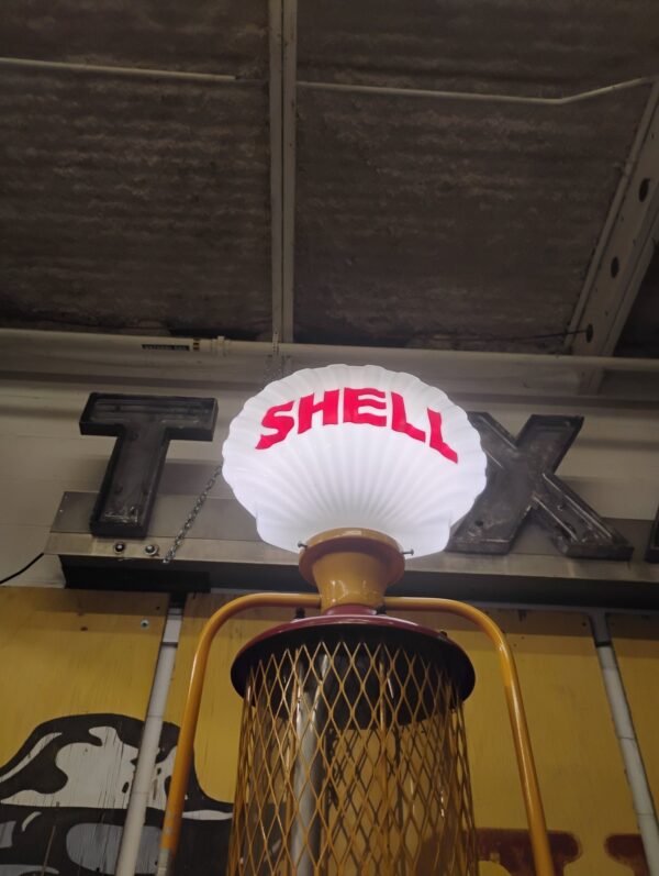 Shell Mae West Gas Pump - Image 6