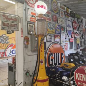 Shell Mae West Gas Pump