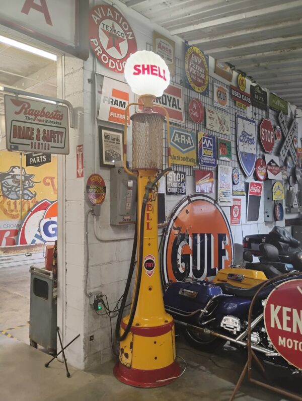 Shell Gas Maywest Pump