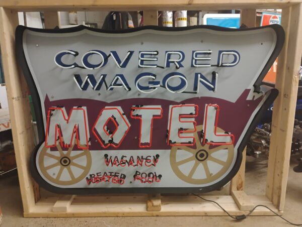 Covered Wagon Motel Neon - Image 4