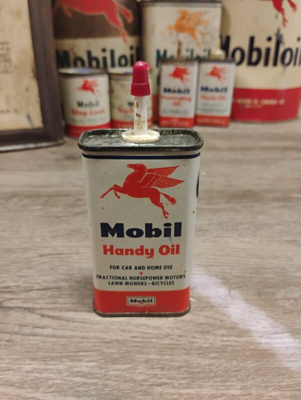Mobil Handy Oil Can