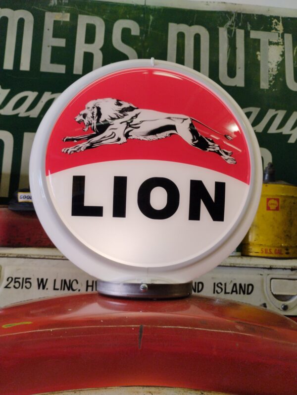 Lion Gas Pump - Image 5