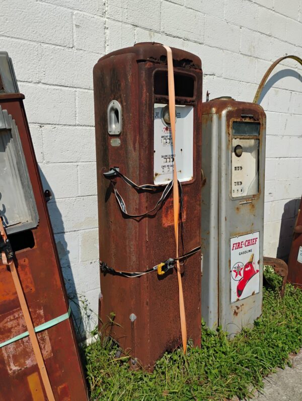 Tokheim Gas Pump - Image 2