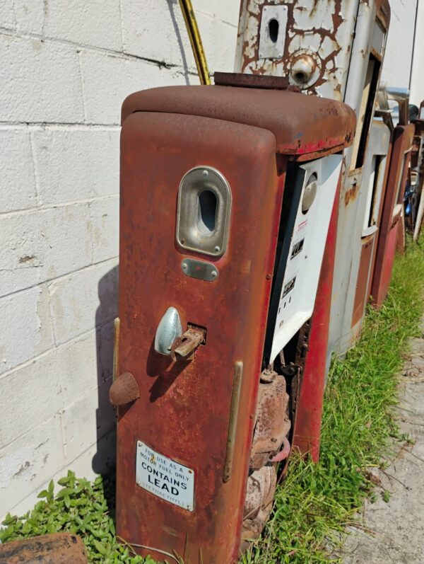 Tokheim Gas Pump - Image 2