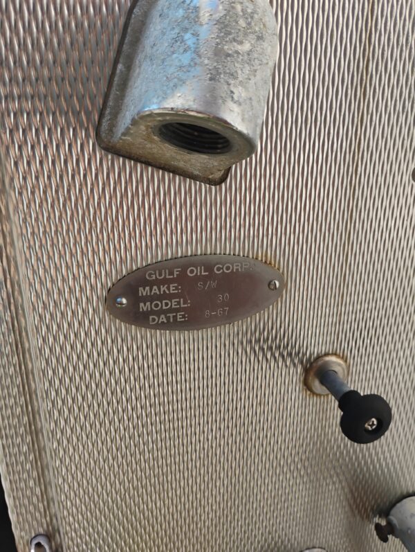 Gulf Patina Gas Pump - Image 2