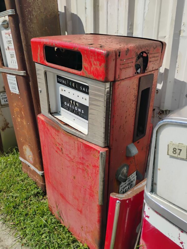 Wayne Gas Pump - Image 4