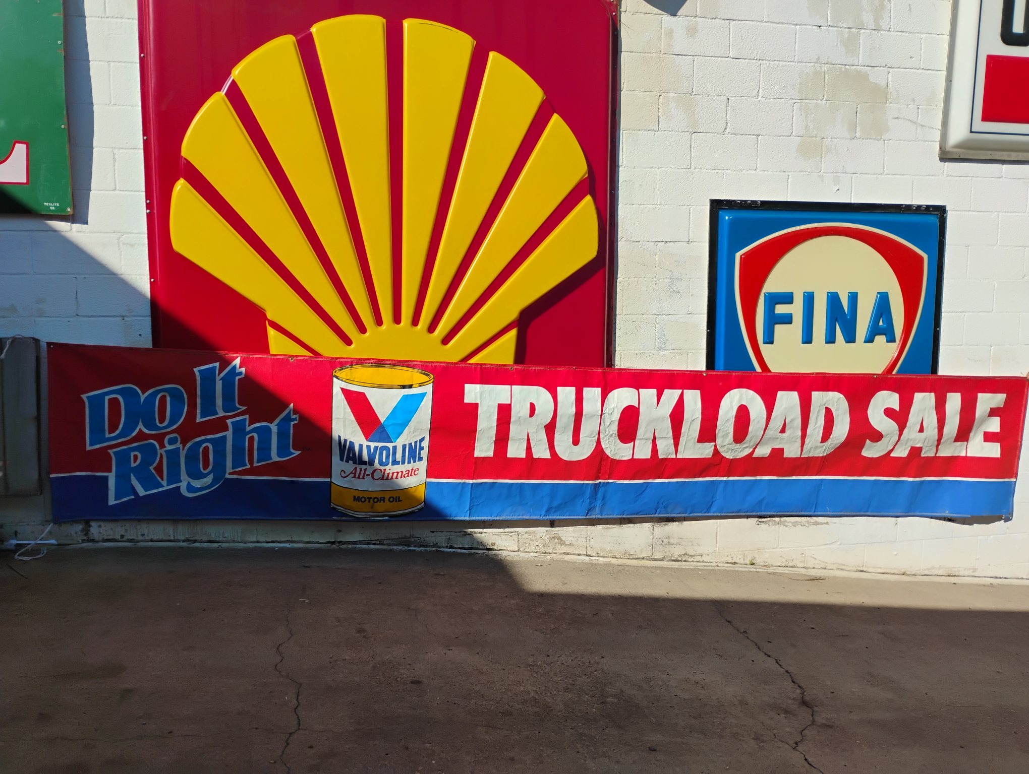 Valvoline Truckload Sale Banner
