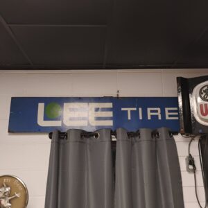 Lee Tires Sign