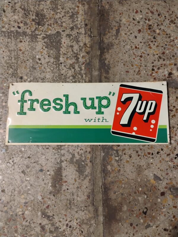 Fresh Up 7-Up Sign