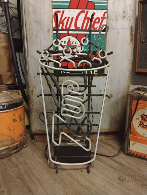7-Up Neon – Texas Trucks and Classics