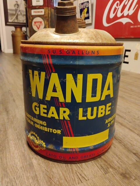 Wanda Gear Lube Can