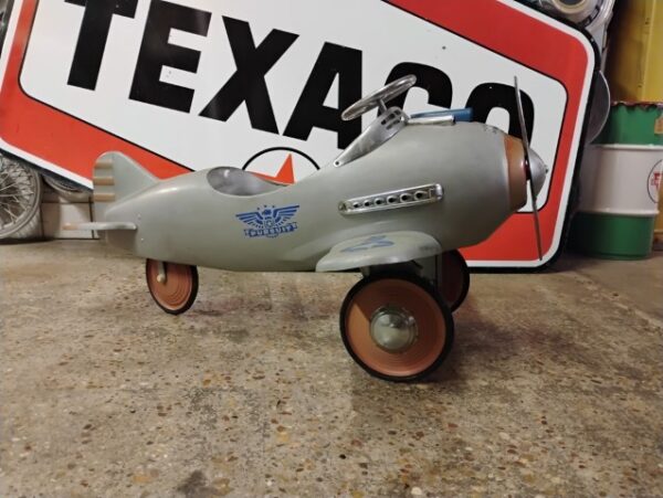 Pursuit U.S. Army Pedal Plane