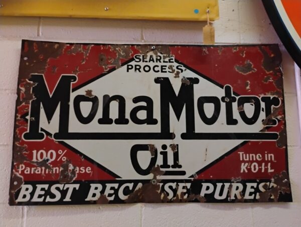Mona Motor Oil Sign