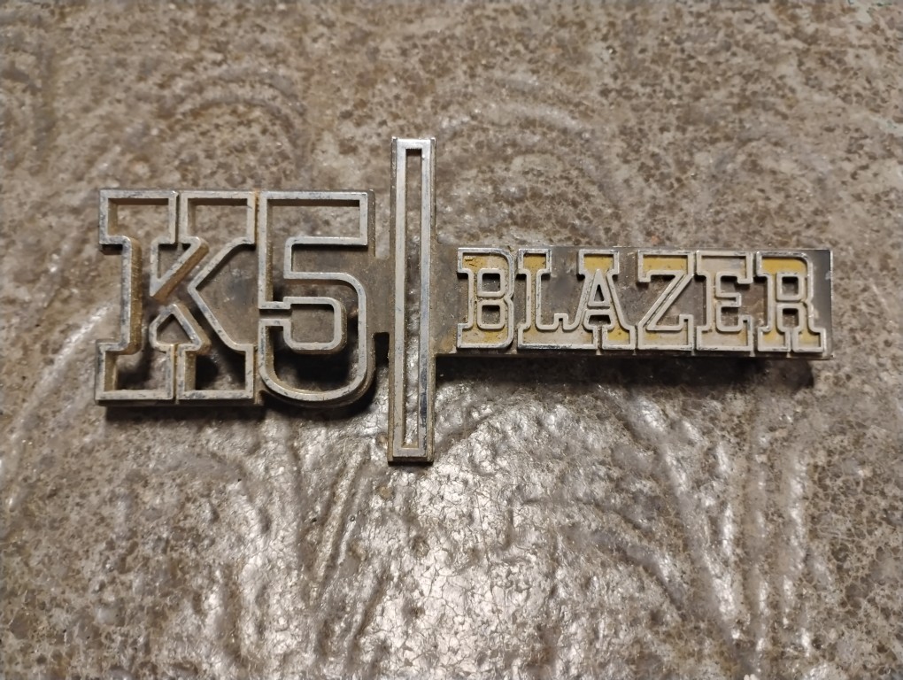K5 Blazer Emblem