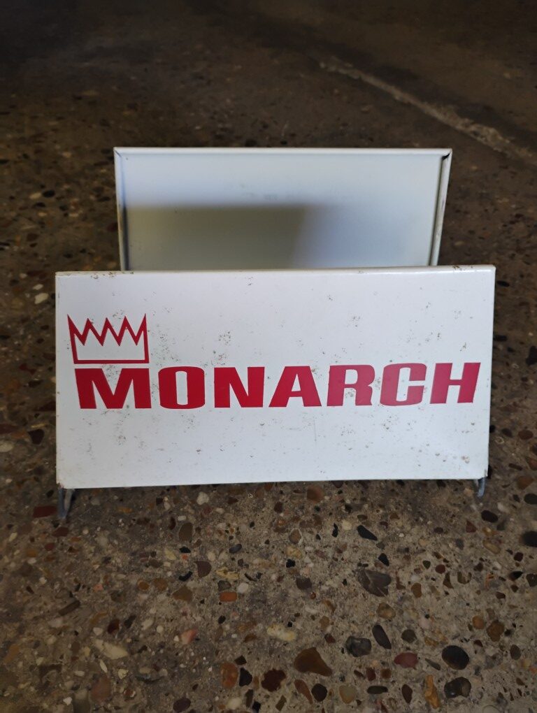 Monarch Tire Stand