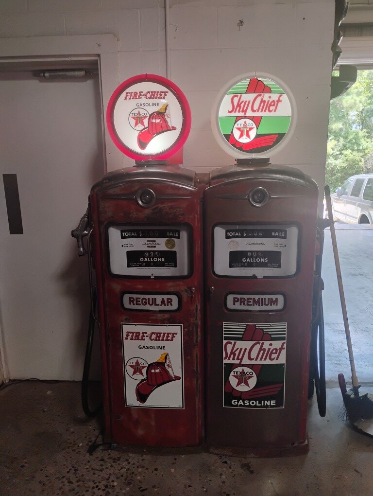 Texaco Twin Gas Pump