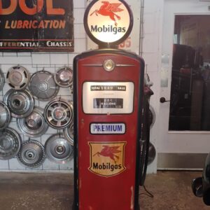 Mobilgas Gas Pump