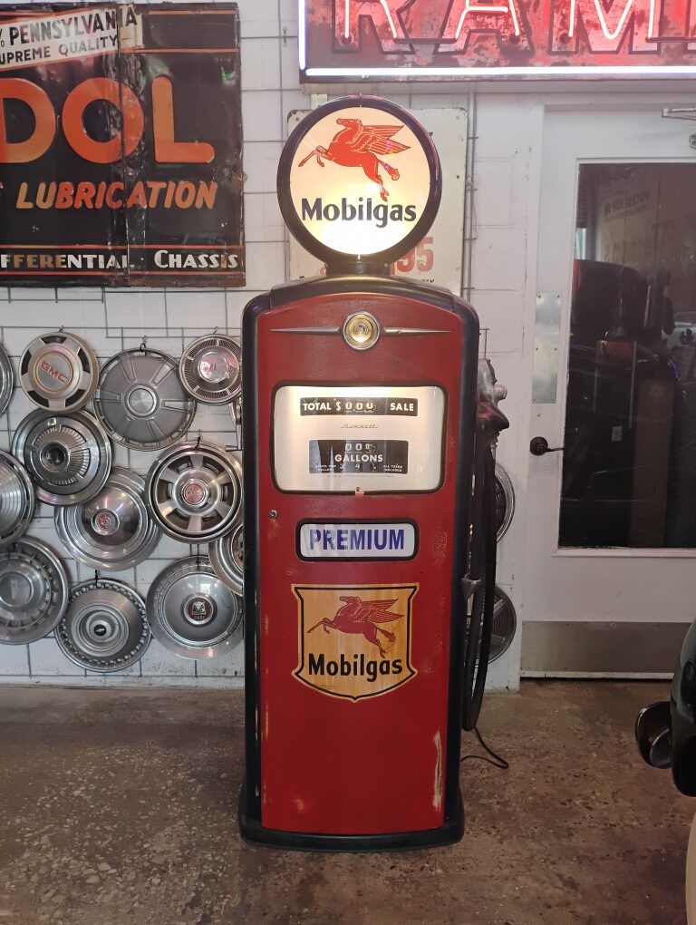 Mobilgas Gas Pump